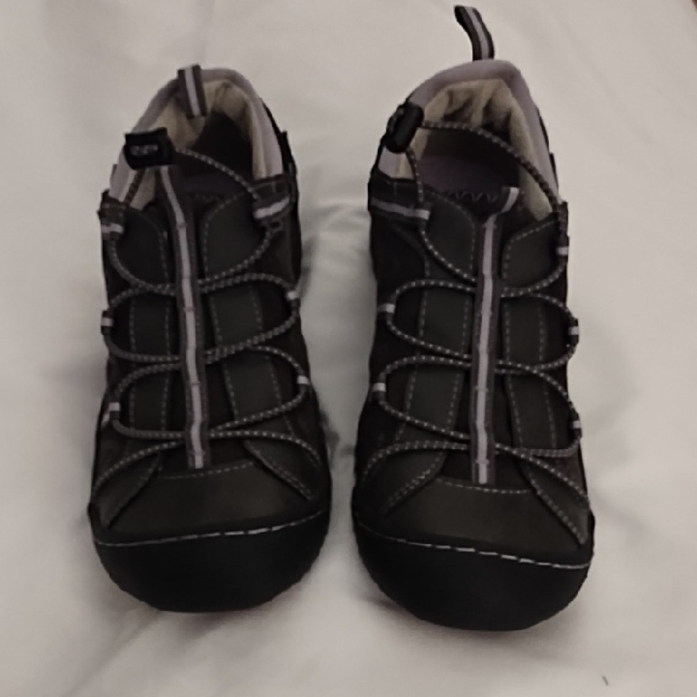 JBU synergy bungee trail shoes 8